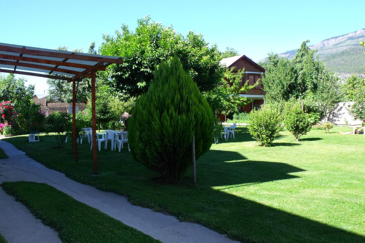 Hotel Luz De Luna El Bolson Luaran gambar