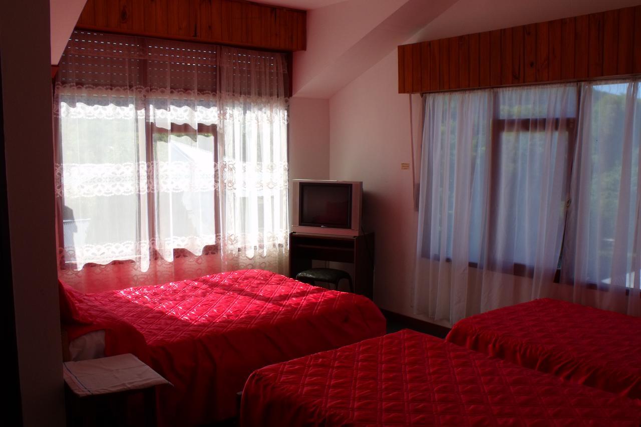 Hotel Luz De Luna El Bolson Luaran gambar